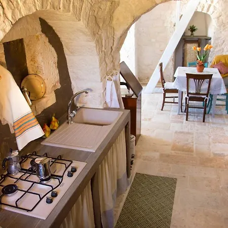 לינה וארוחת בוקר Trullo Sweet Trullo אלברובלו